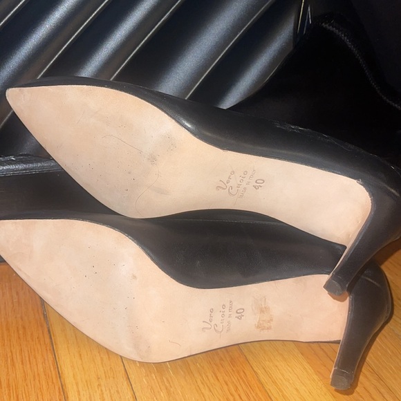 Boots - Picture 4 of 4